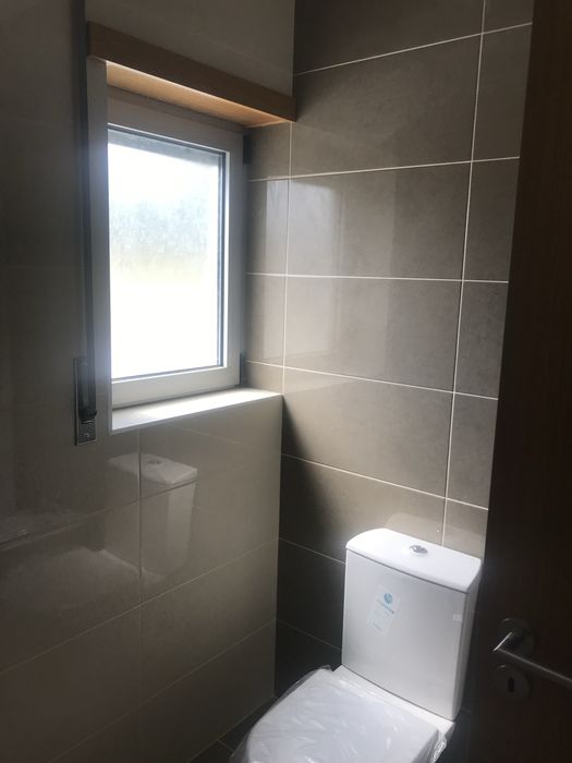 Apartamento T3 em Arganil RC c/ Garagem Box e Aquecimento Central