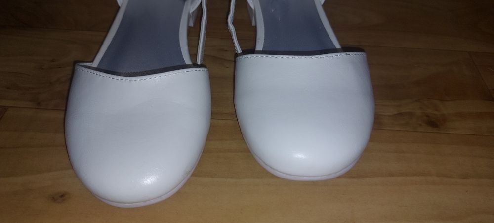Buty komunijne 32-33 używane