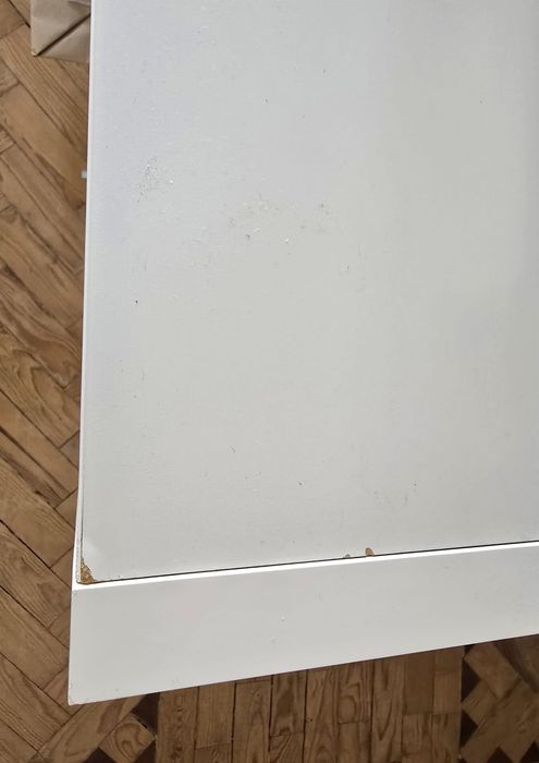 Estante IKEA KALLAX 4×2 com portas e gavetas – 147×77 cm