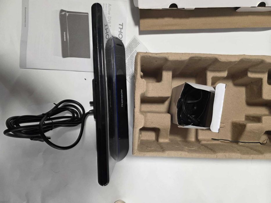 Antena pokojowa THOMSON DVB-T ANT1538BK