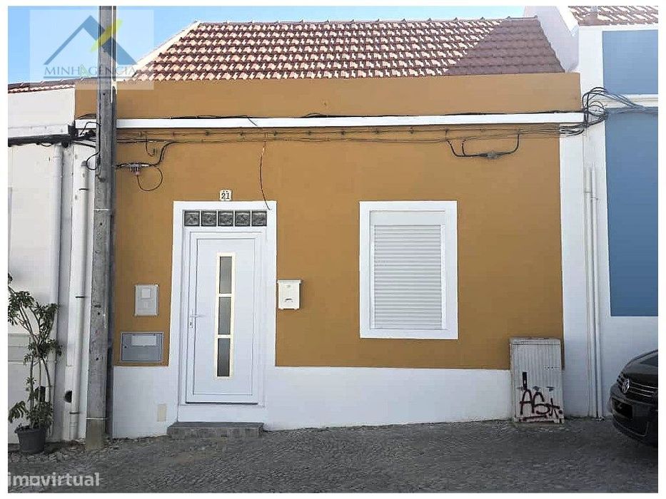 Moradia T2 totalmente recuperada em Setúbal