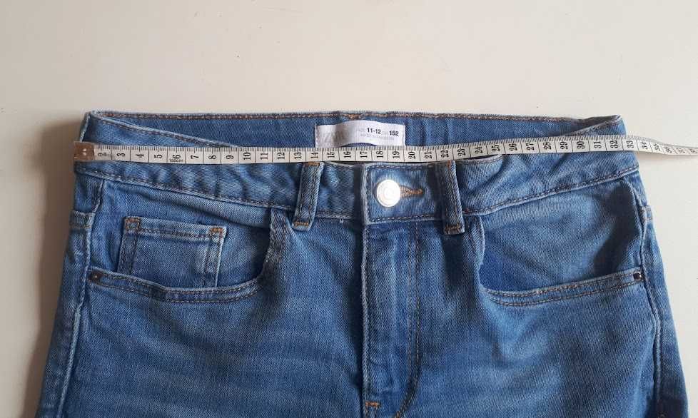 Conjunto menina 11-12 anos // Top GAP e Calças de ganga Zara