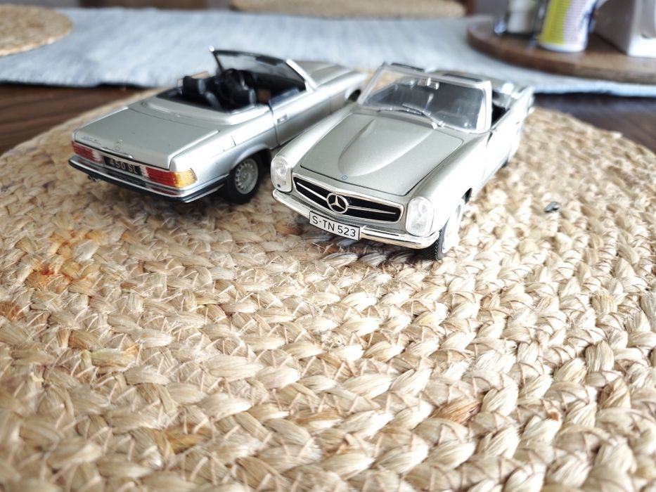 Modele Mercedesów SL 230, 450 1:24