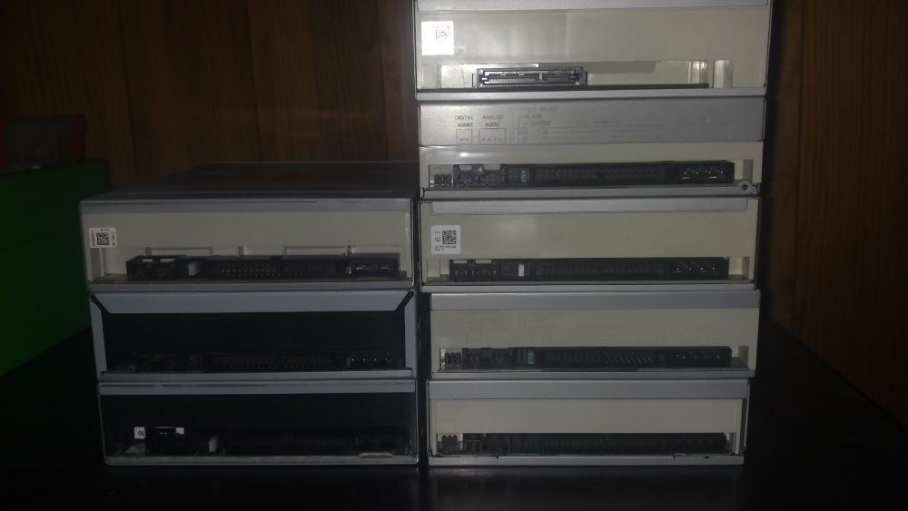 Various DVD Drives443704402573404161
