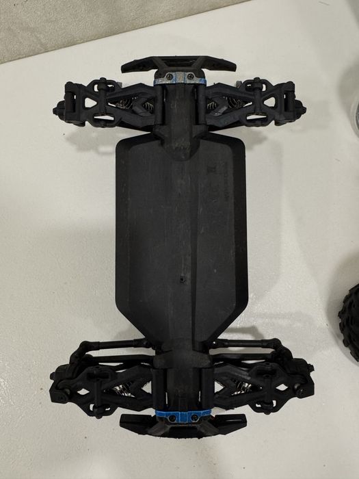MJX 16101 4x4 RC машинка + 2S2P акуми 5000mAh / обмін