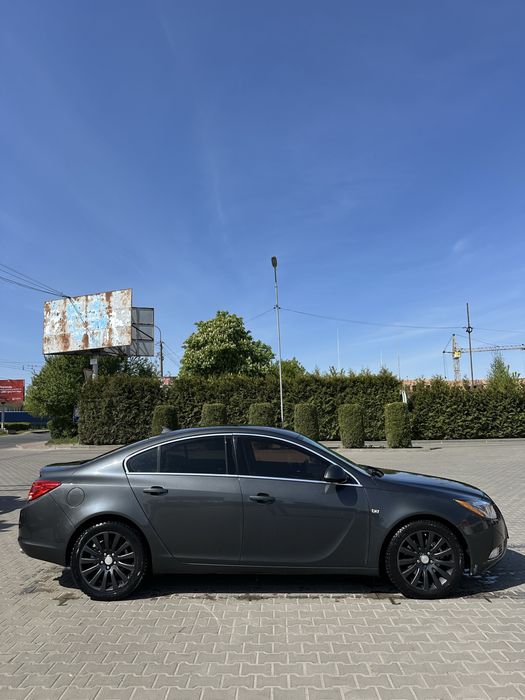 Opel Insignia  Buick Regal 2011