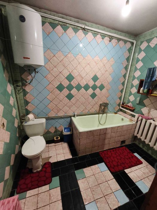 Продам будинок зі зручностями,меблями,технікою,ділянкою 12 соток,торг