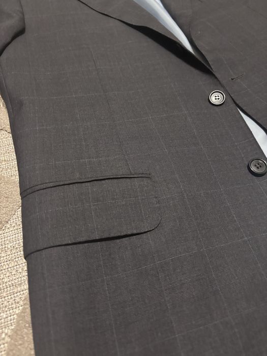 Corneliani — преміальний чоловічий костюм (оригінал)