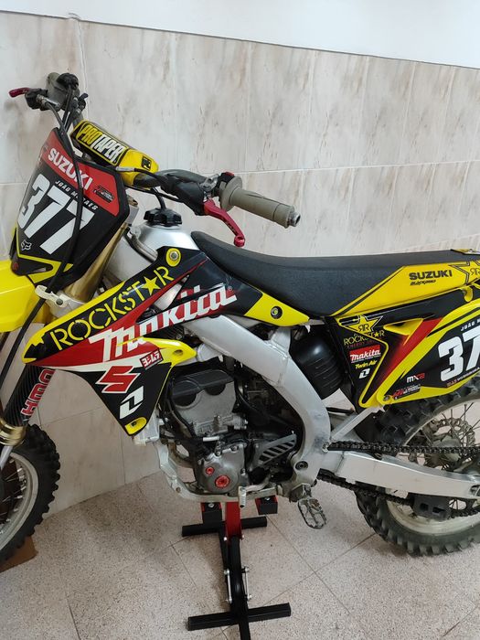 Suzuki RMZ 250 (Injeção)