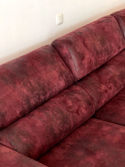 Sofá cama 3 lugares pele verdadeira bordeaux c/ 2 bancos incluídos