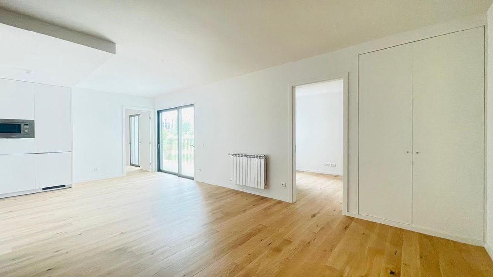 T1 + 1 em empreendimento de luxo com piscina interior e ginásio