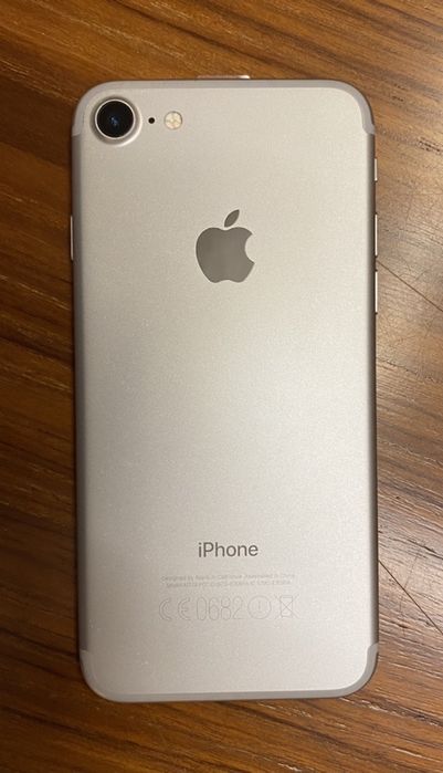 iPhone 7 - 128GB