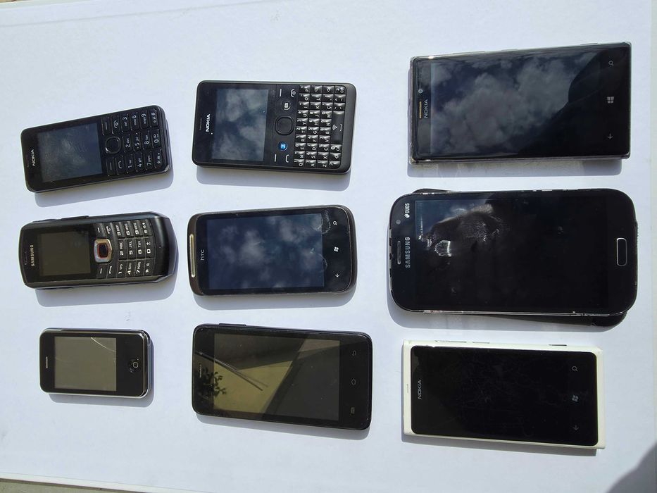 Lote de 8 Telemóveis Antigos