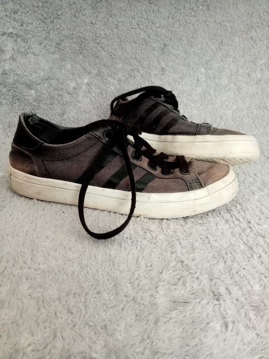 Кросівки Адідас орігінал пишіть вайбер