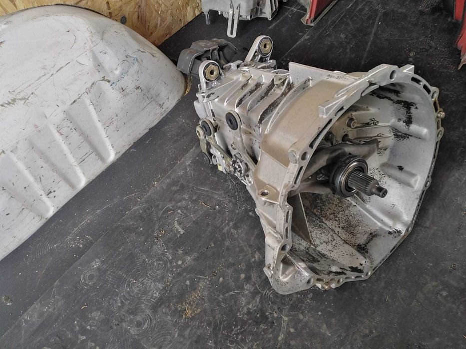 Caixa de Velocidades Mercedes 190D