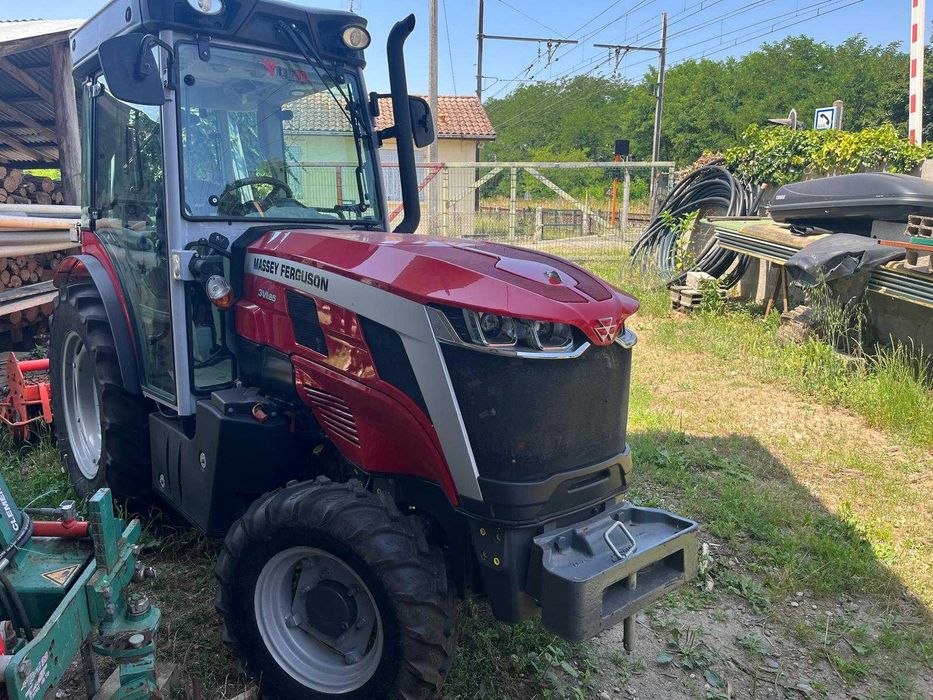 Ciagnik sadowniczy Massey Ferguson 3VI.85