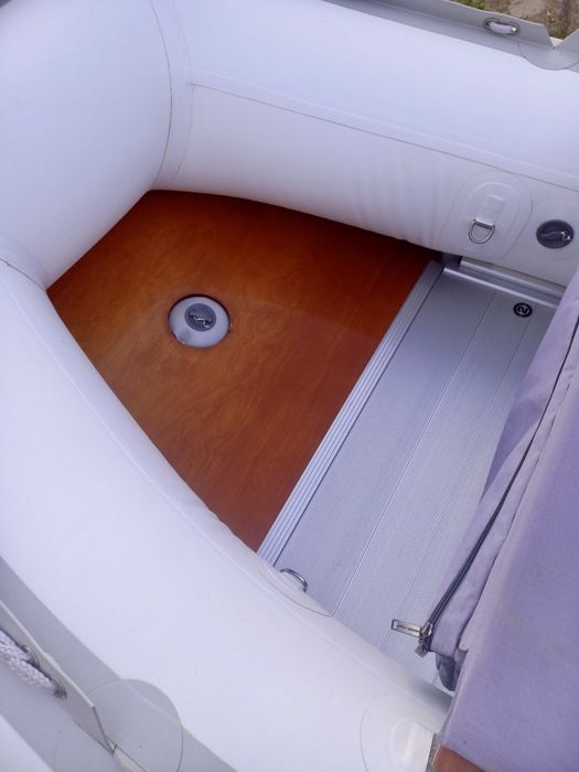 Надувний човен  Suzumar з мотром Suzuki 15 PS