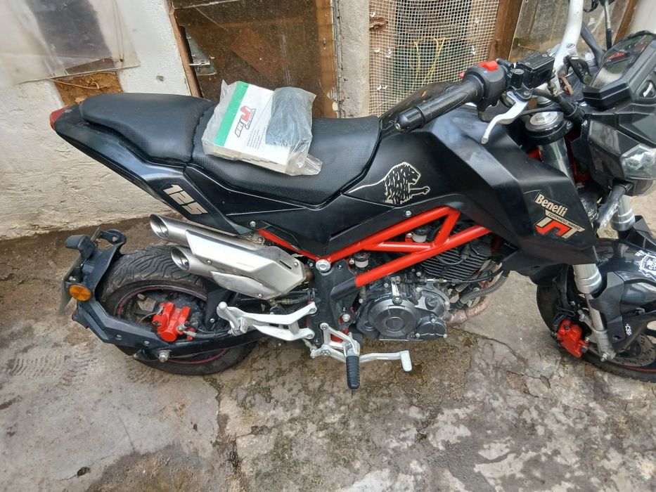 Benelli tnt 125cc