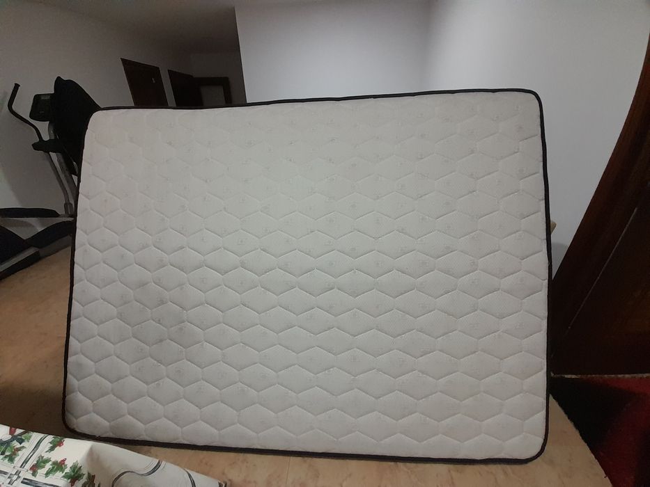 Colchão bom estado