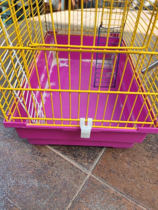 Gaiola para hamsteres em metal plastificado, com tabuleiro amovível