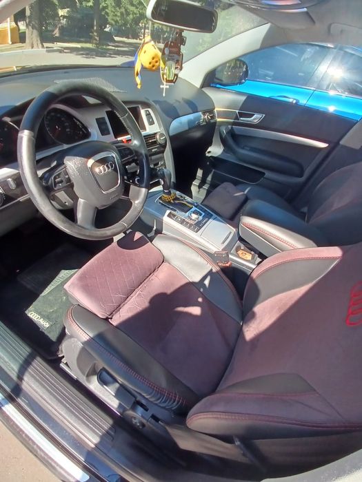 Автомобіль ауді А6 в хорошому стані