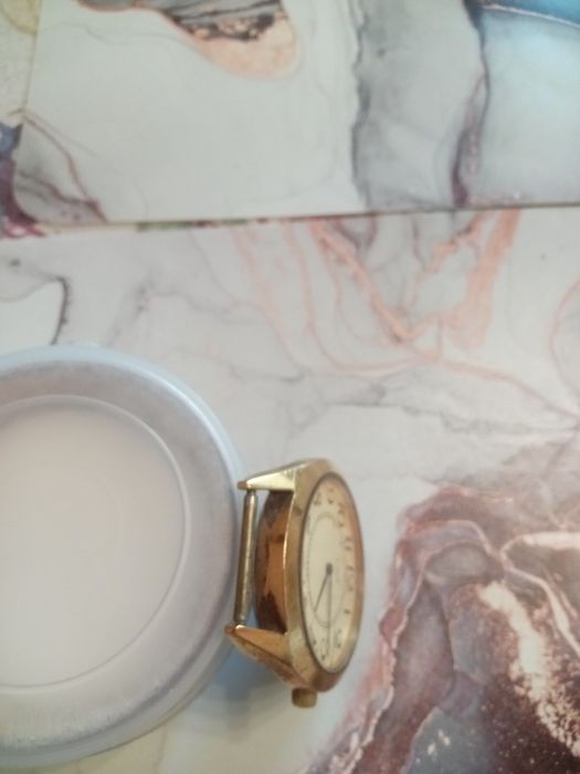 Часы наручные Луч