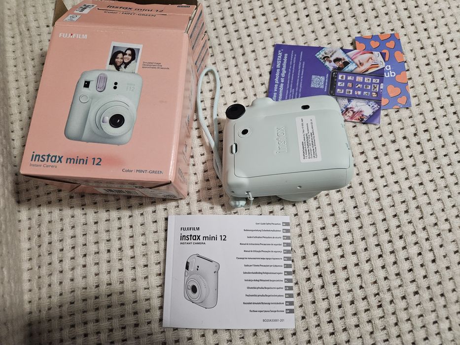Instax mini 12 фотоапарат