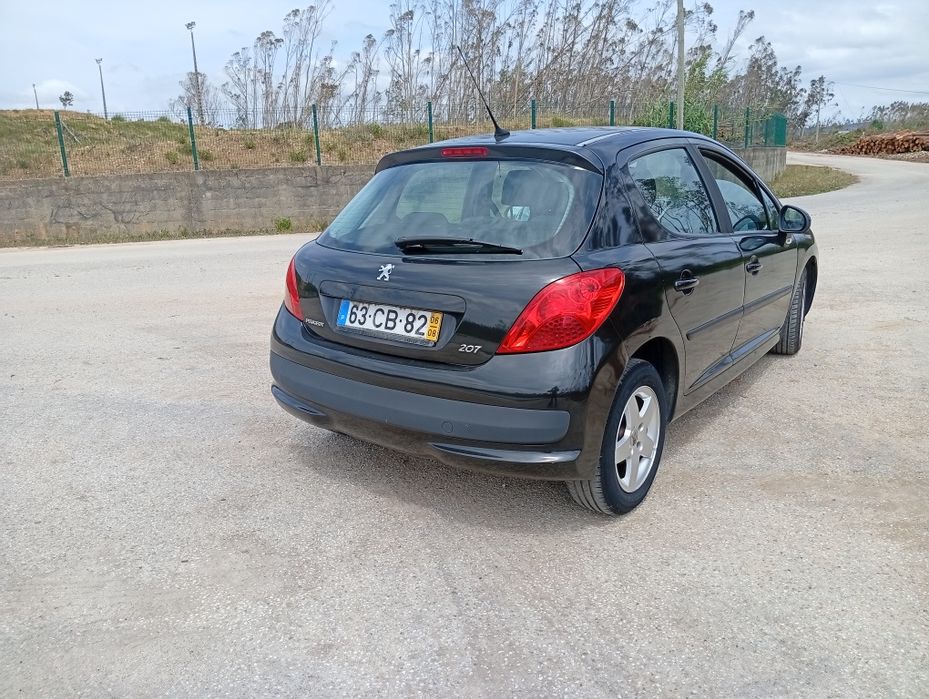 Peugeot 207 1.4i 16v 90cv