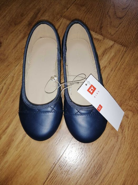 Новые кожаные босоножки/босоніжки Clarks(как Ecco) 29р-30р/19см