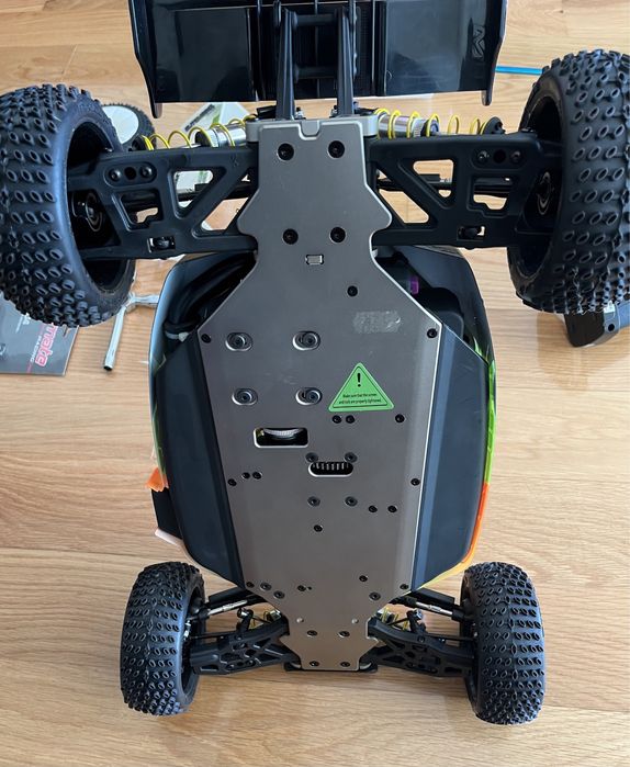 Carro RC de Corrida Ishma Racing M1.0RR