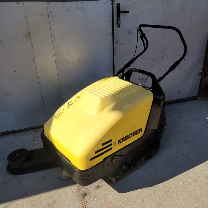 Zamiatarka akumulatorowa Karcher KSM 750 BAT