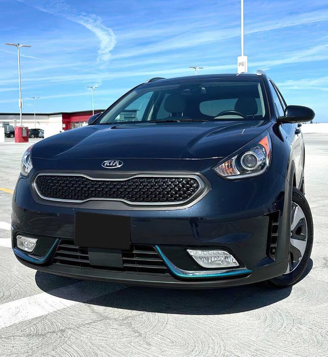 Kia Niro Hybrid      2018