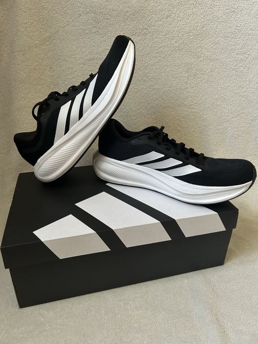Кросівки Adidas бігові