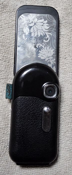 Мобильный телефон Nokia 7373,заряд,статуэтка,sharp,