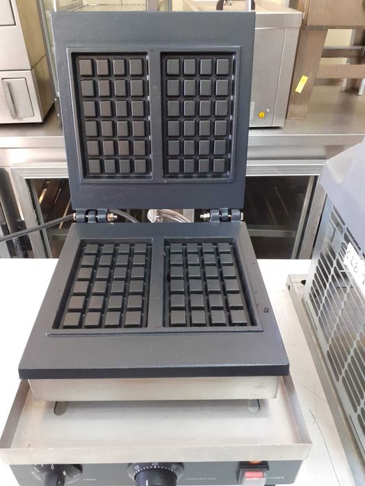 Máquina de Waffles Belga