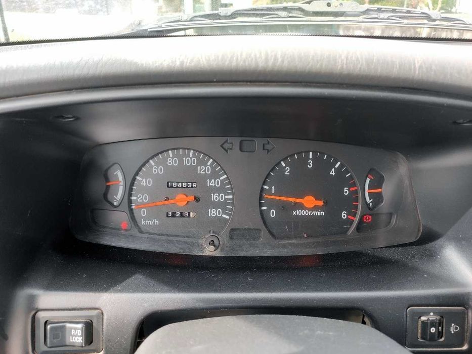 Mitsubishi L200 4x4 cabine Extra 180MIL KM