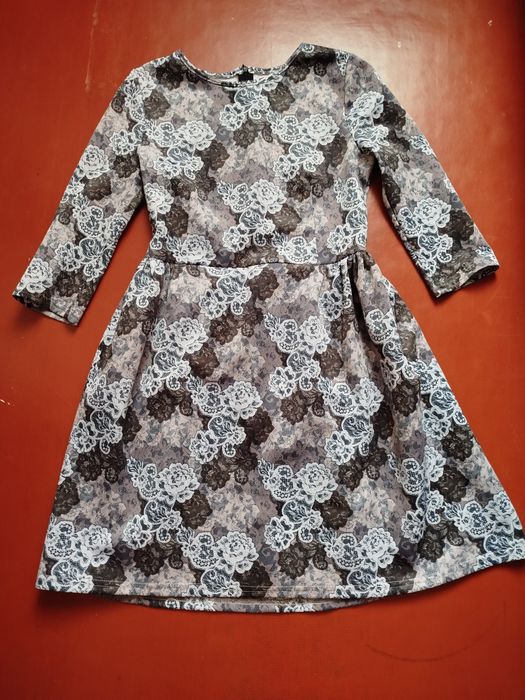 Сукня для дівчинки