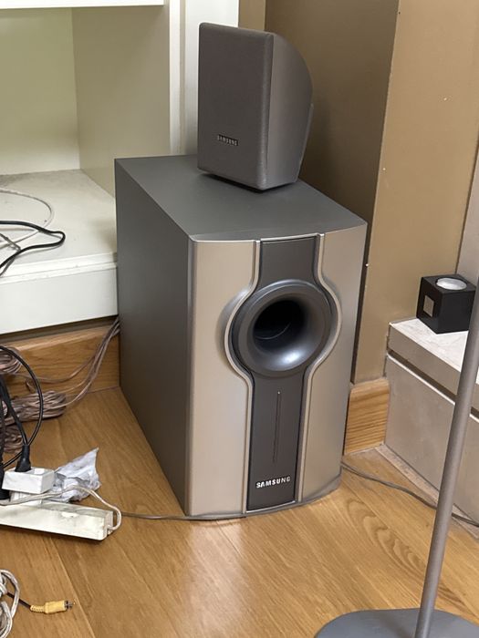 Sistema de som 5.0 Samsung Sounbdbar