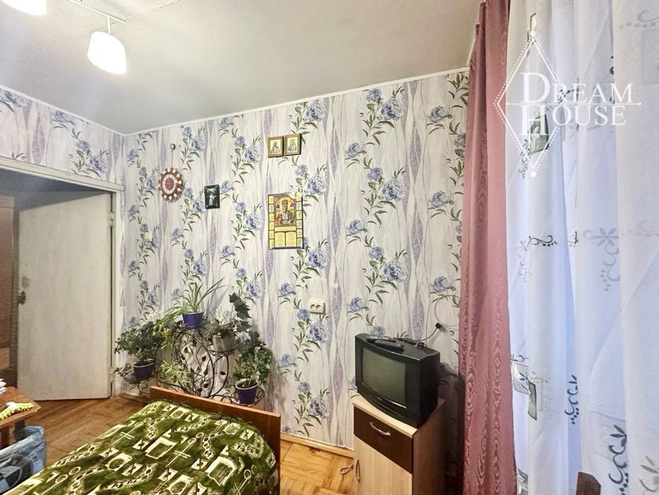 Продаж 5 кімнатної квартири