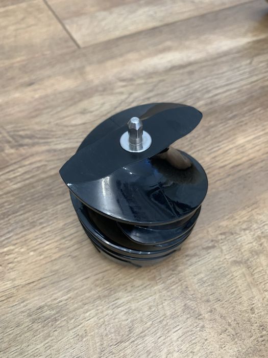 Соковижималка Bosch MESM731M шнекова, повний комплект