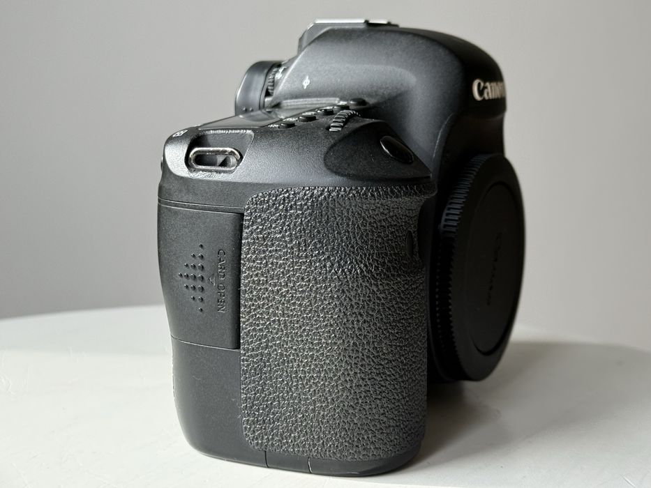 Камера Canon EOS 6D