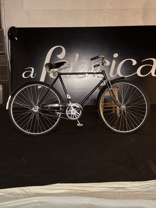 Pasteleira vintage clássica restaurada – excelente estado – 250€