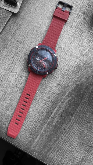 Годинник naviforce