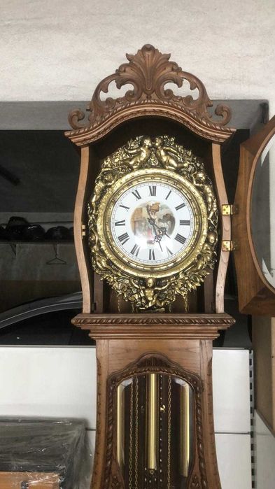 Relógio Pé Alto em Nogueira