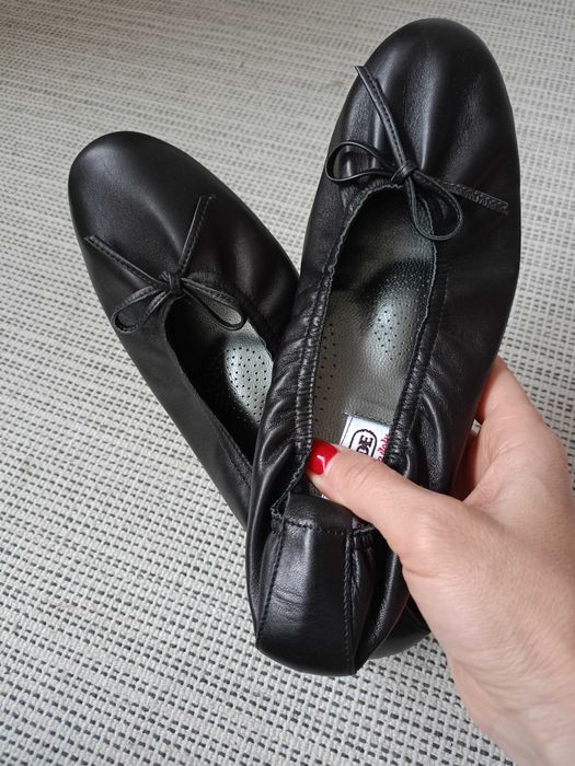 Нов балетки зі шкіри