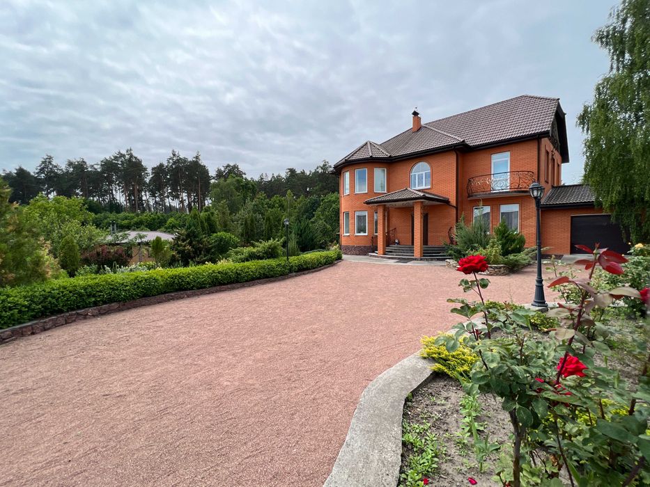 Продаж котеджу в ЖИВОПИСНОМУ пригороді Коростишіва.