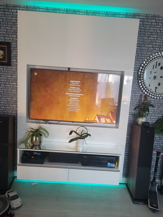 Sprzedam zabudowę rtv