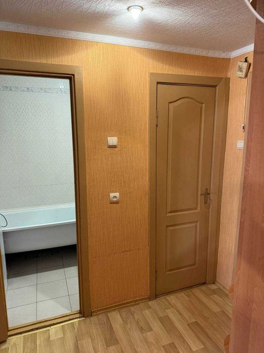 Продам 1 комнатную квартиру в Приднепровске Немировича Данченко 32