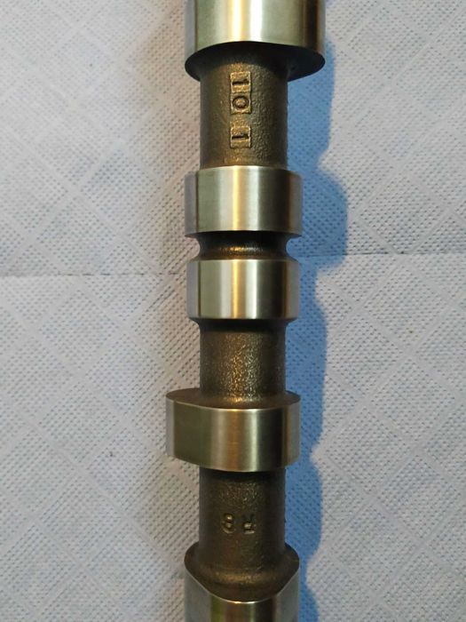 Árvore de cames Mitsubishi Pagero 2.5 Turbo