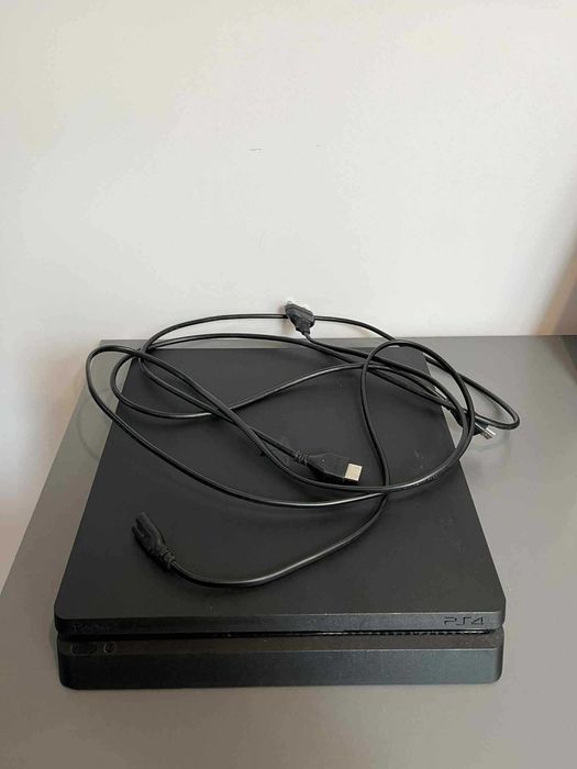 Playstation 4 Slim